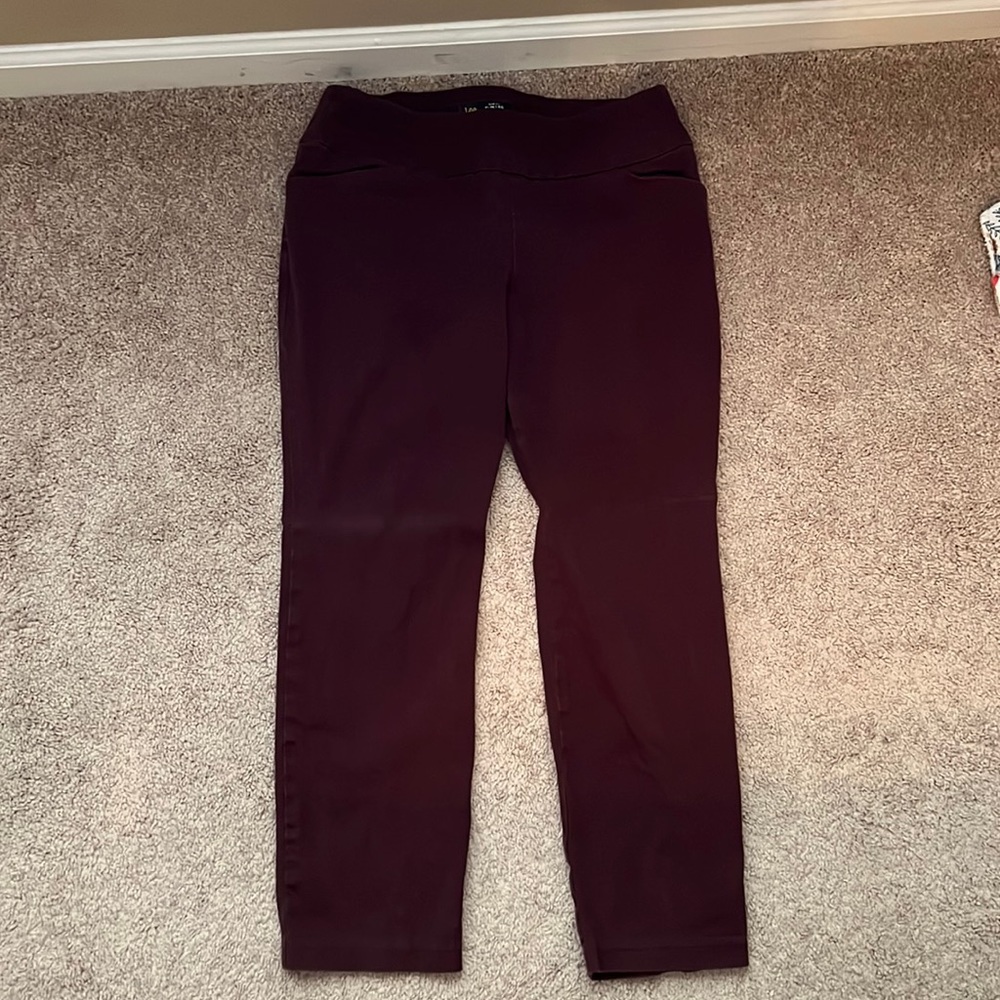 LEE Women's Sculpting Slim Fit Slim Leg Pull-On Pant